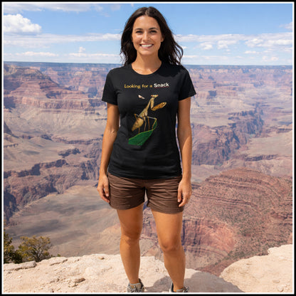 T-Shirt Women's - Looking for a Snack